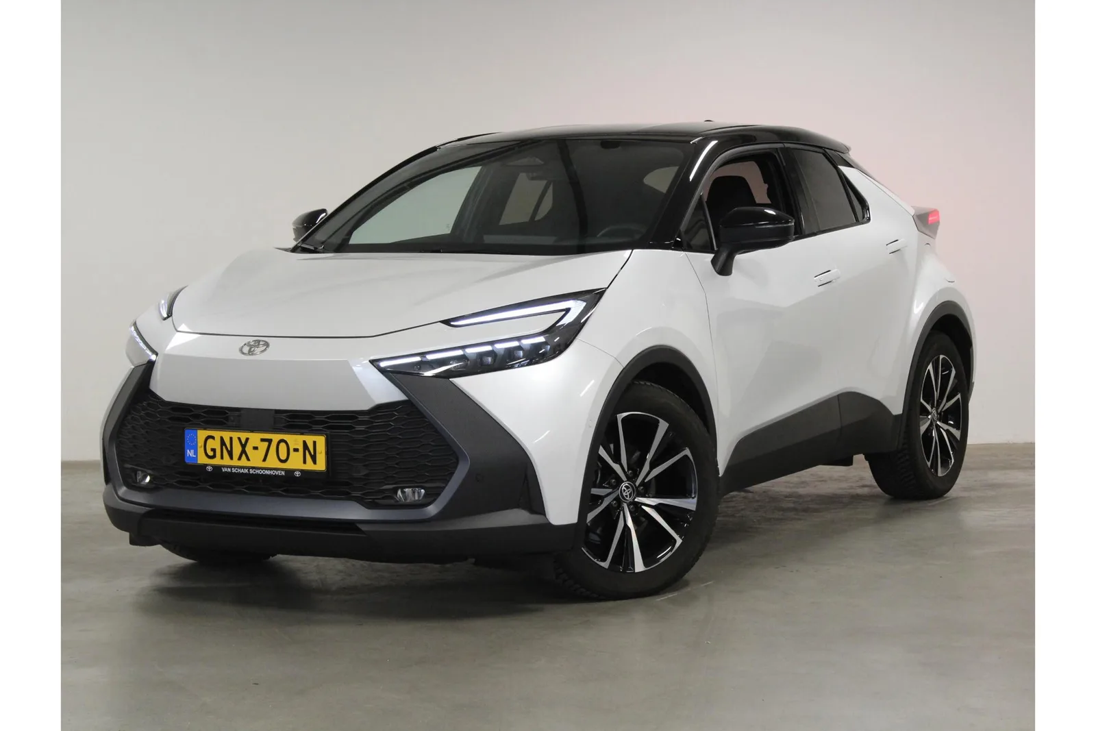 Toyota C-HR (2024) — foto 1