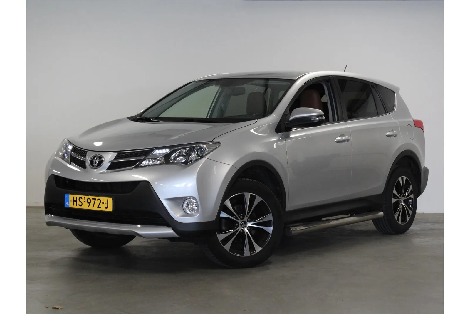 Toyota RAV4 (2016) — foto 1
