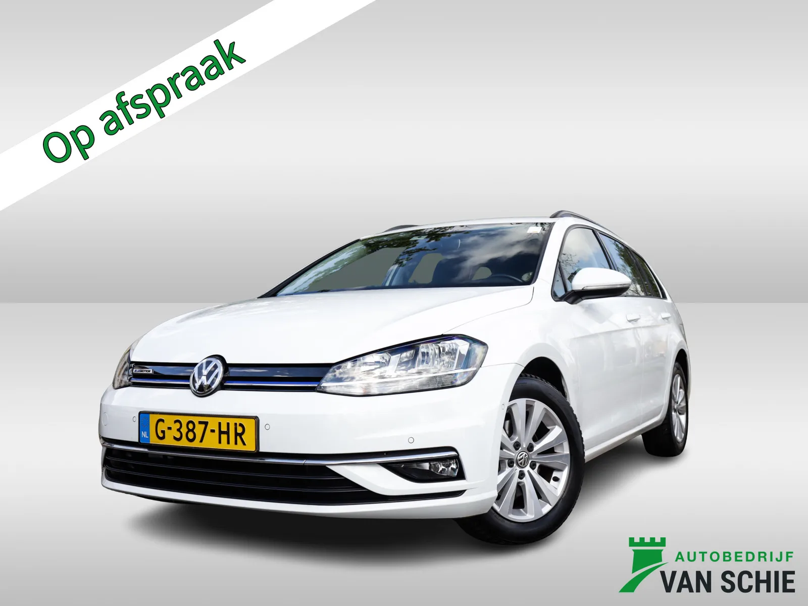 Volkswagen Golf (2019) — foto 1