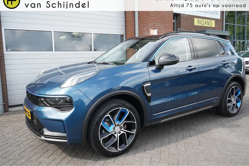 Lynk & Co 01 (2023)