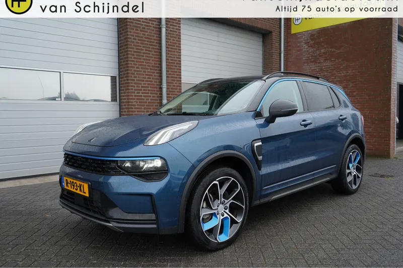 Lynk & Co 01 (2022)