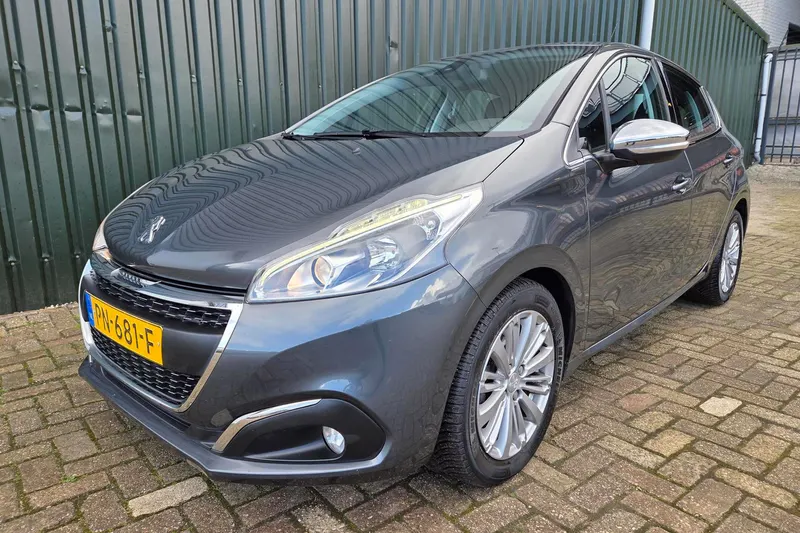 Peugeot 208 (2017)