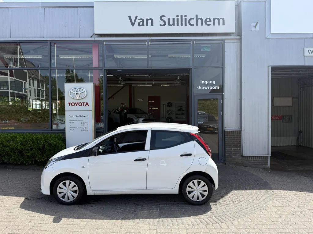 Toyota Aygo (2018) — foto 1