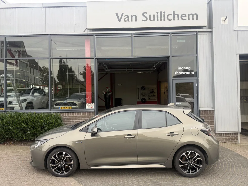 Toyota Corolla (2019) — foto 1
