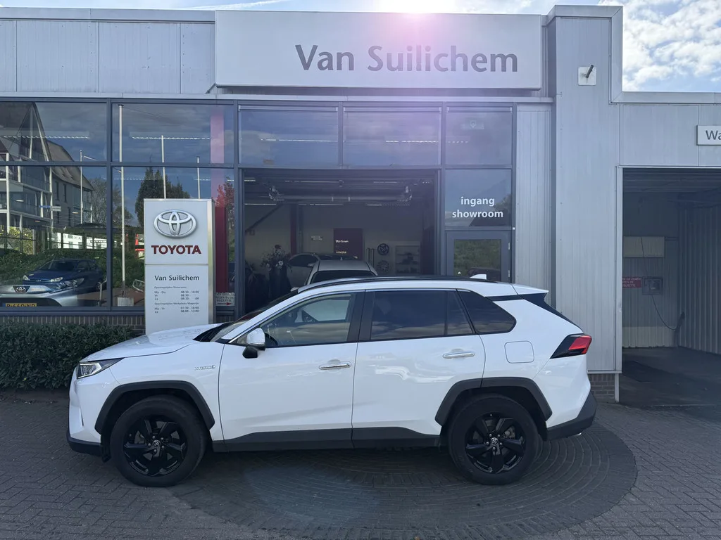 Toyota RAV4 (2020) — foto 1