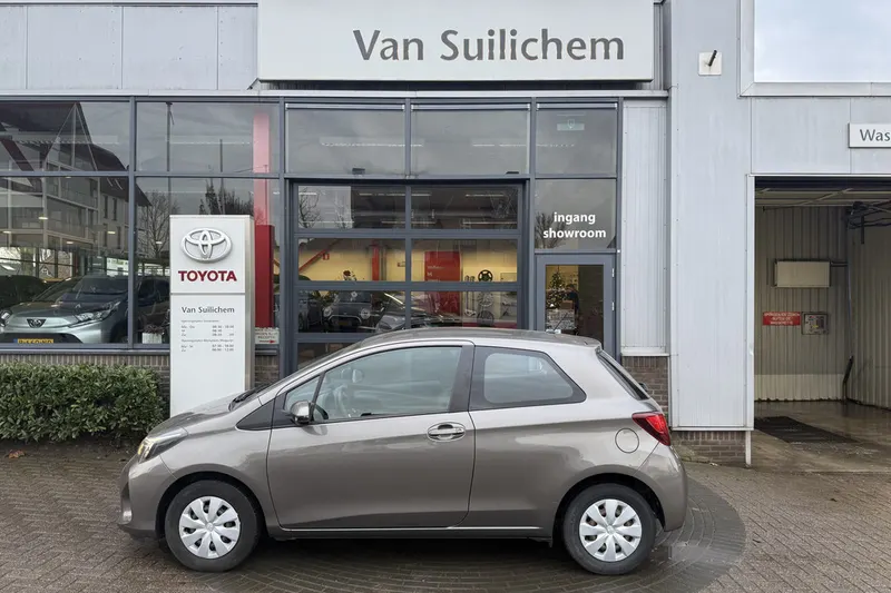 Toyota Yaris (2015)