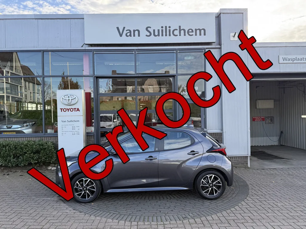 Toyota Yaris (2022) — foto 1