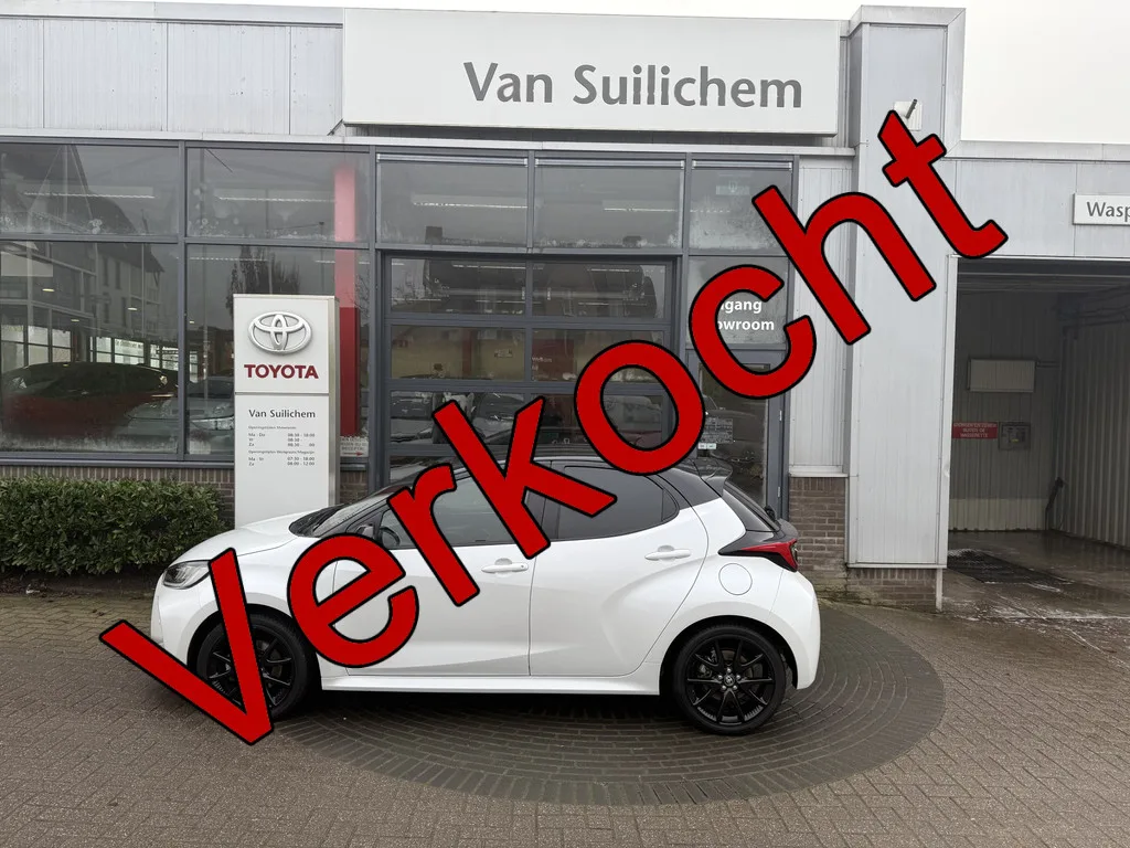Toyota Yaris (2022) — foto 1