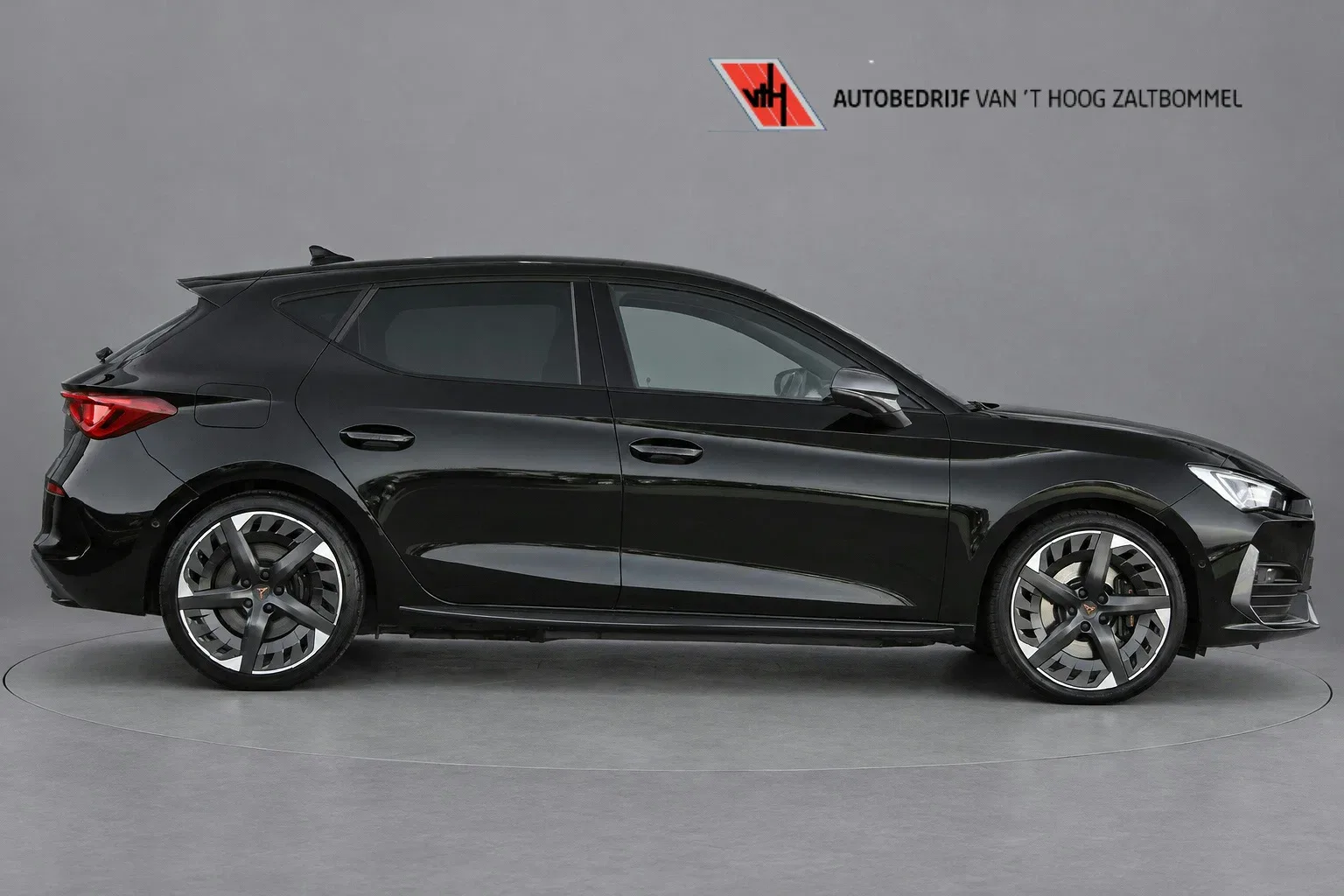 CUPRA Leon (2022) — foto 1