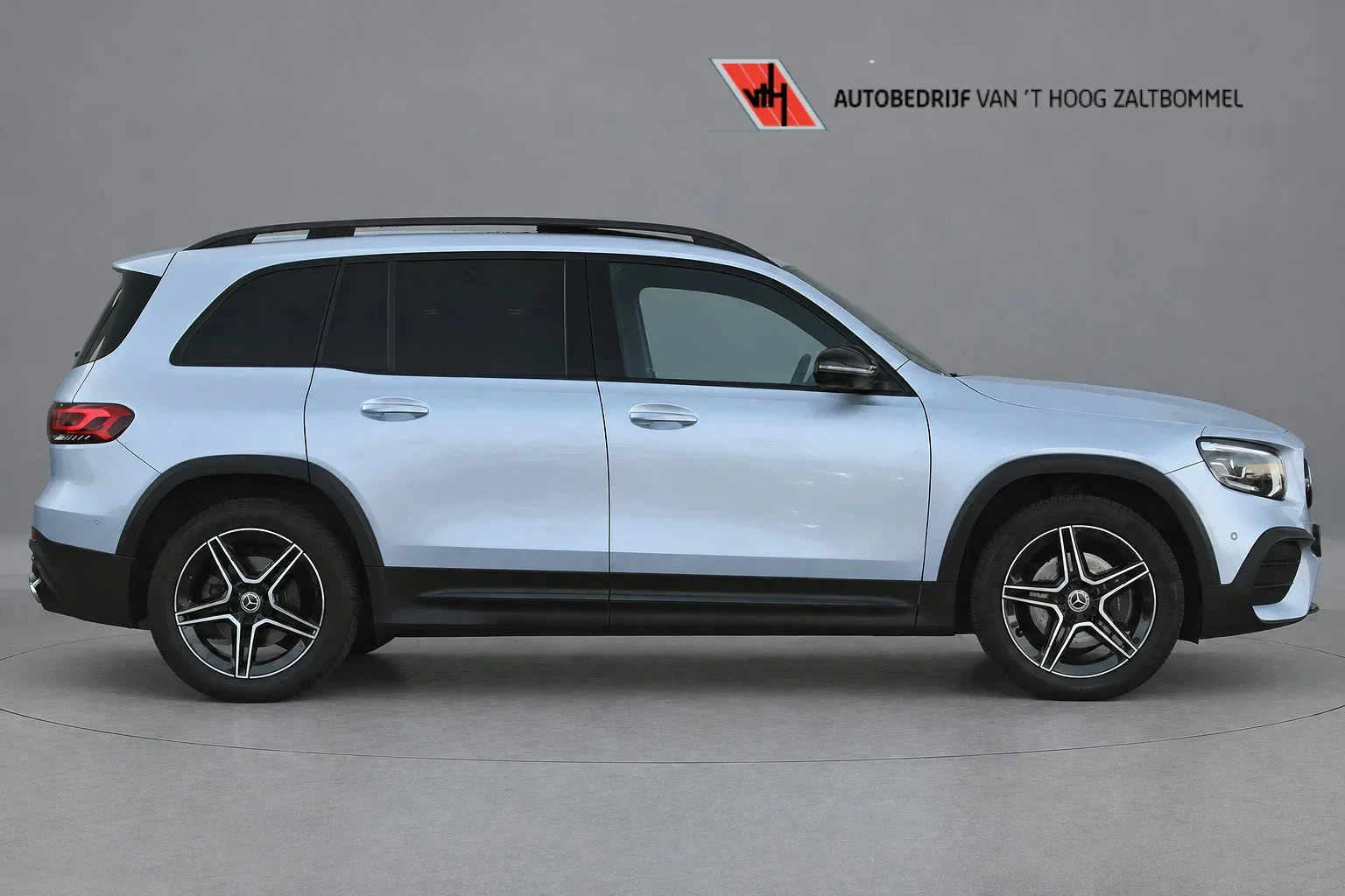 Mercedes-Benz GLB-Klasse (2023) — foto 1