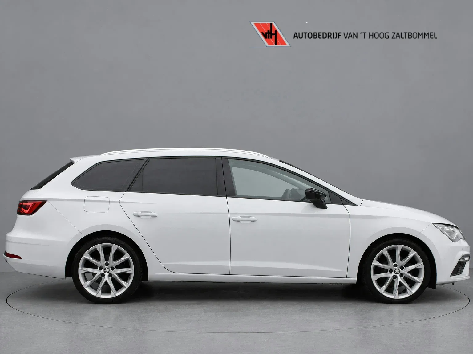 SEAT Leon (2018) — foto 1