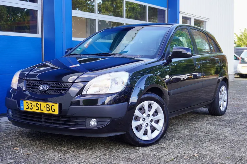 Kia Rio (2006)