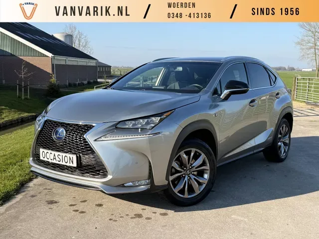 Lexus NX (2015) — foto 1