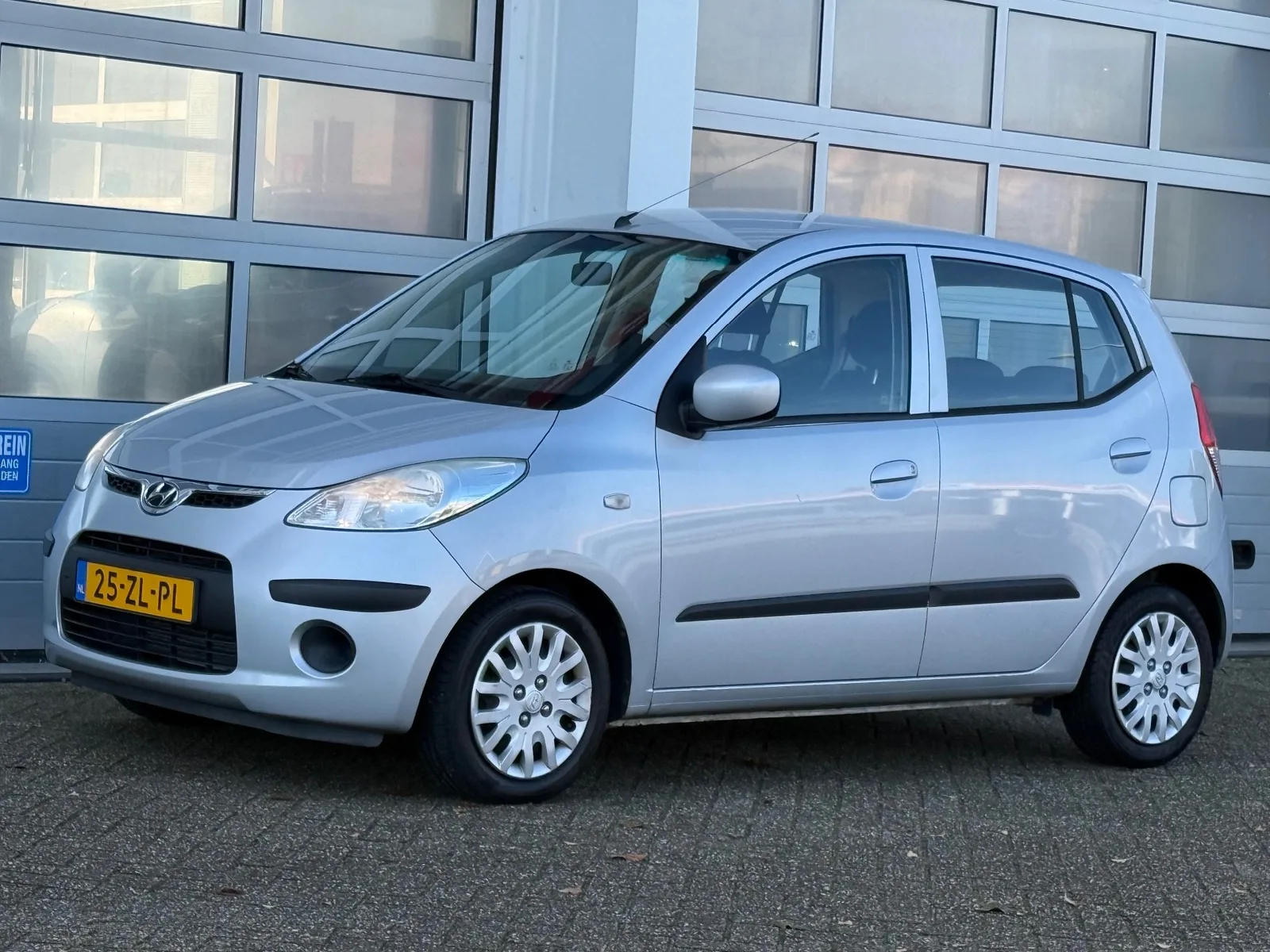 Hyundai i10 (2008) — foto 1