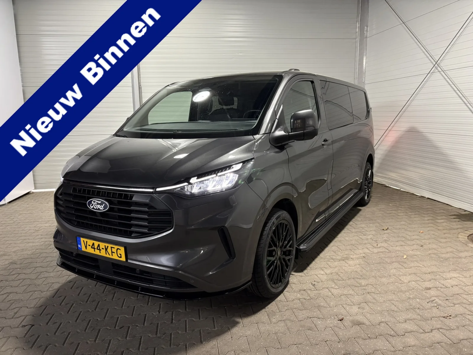 Ford Transit Custom (2024) — foto 1