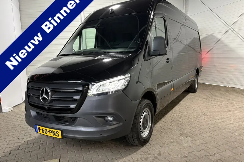 Mercedes-Benz Sprinter (2023)