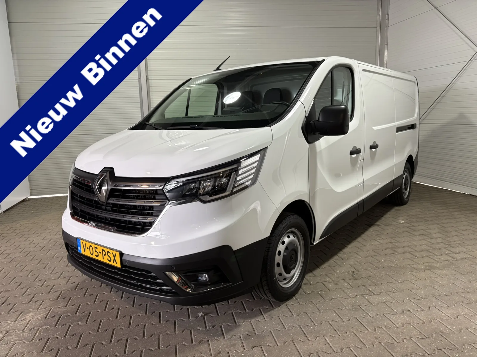 Renault Trafic (2023) — foto 1