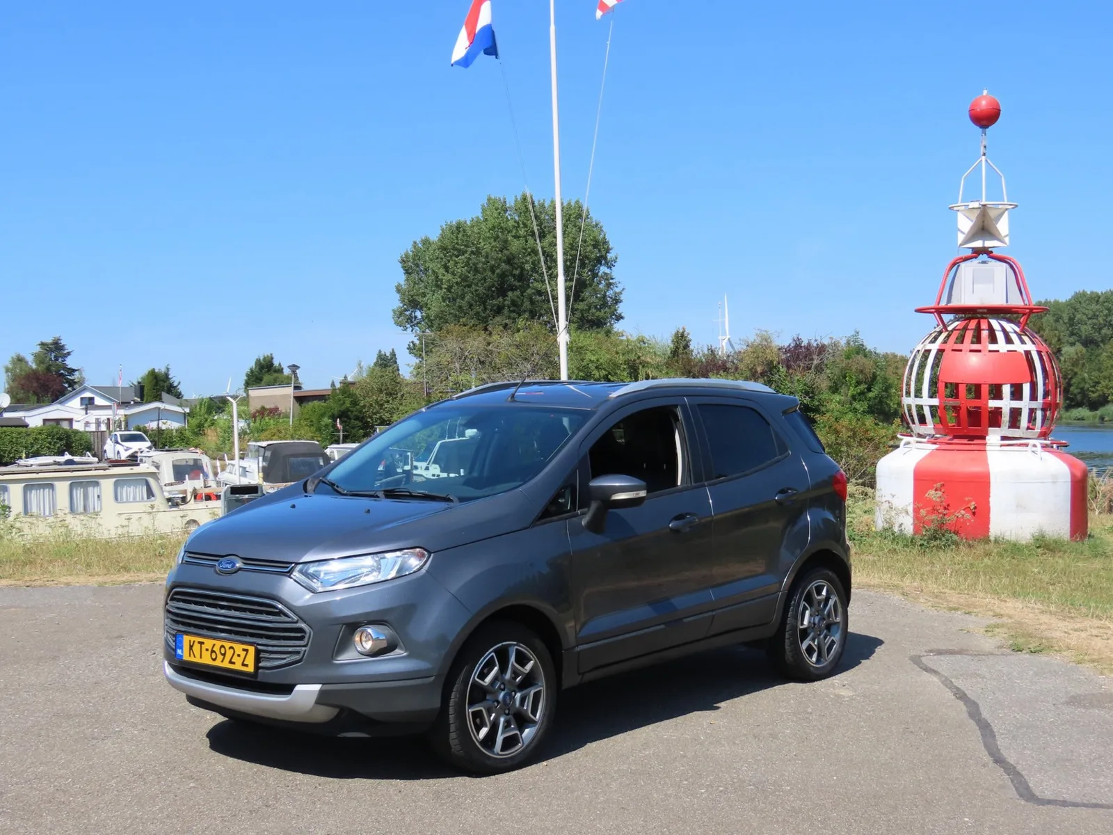 Ford EcoSport (2016) — foto 1