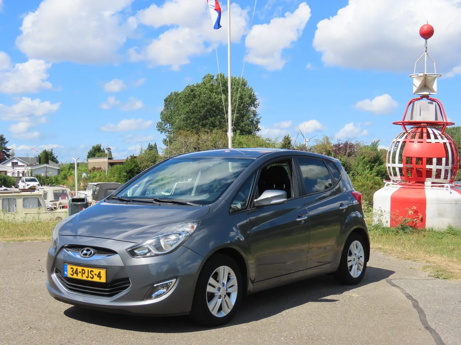 Hyundai ix20 (2011) — foto 1