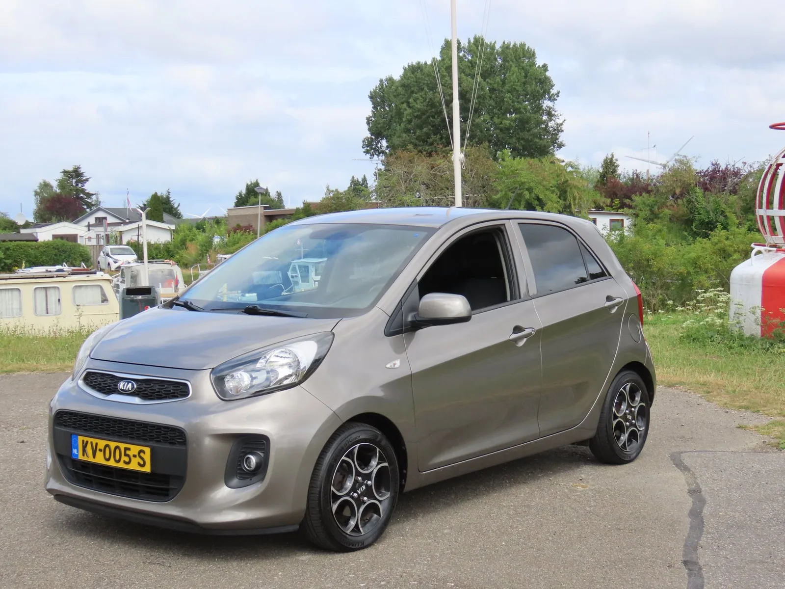 Kia Picanto (2016) — foto 1