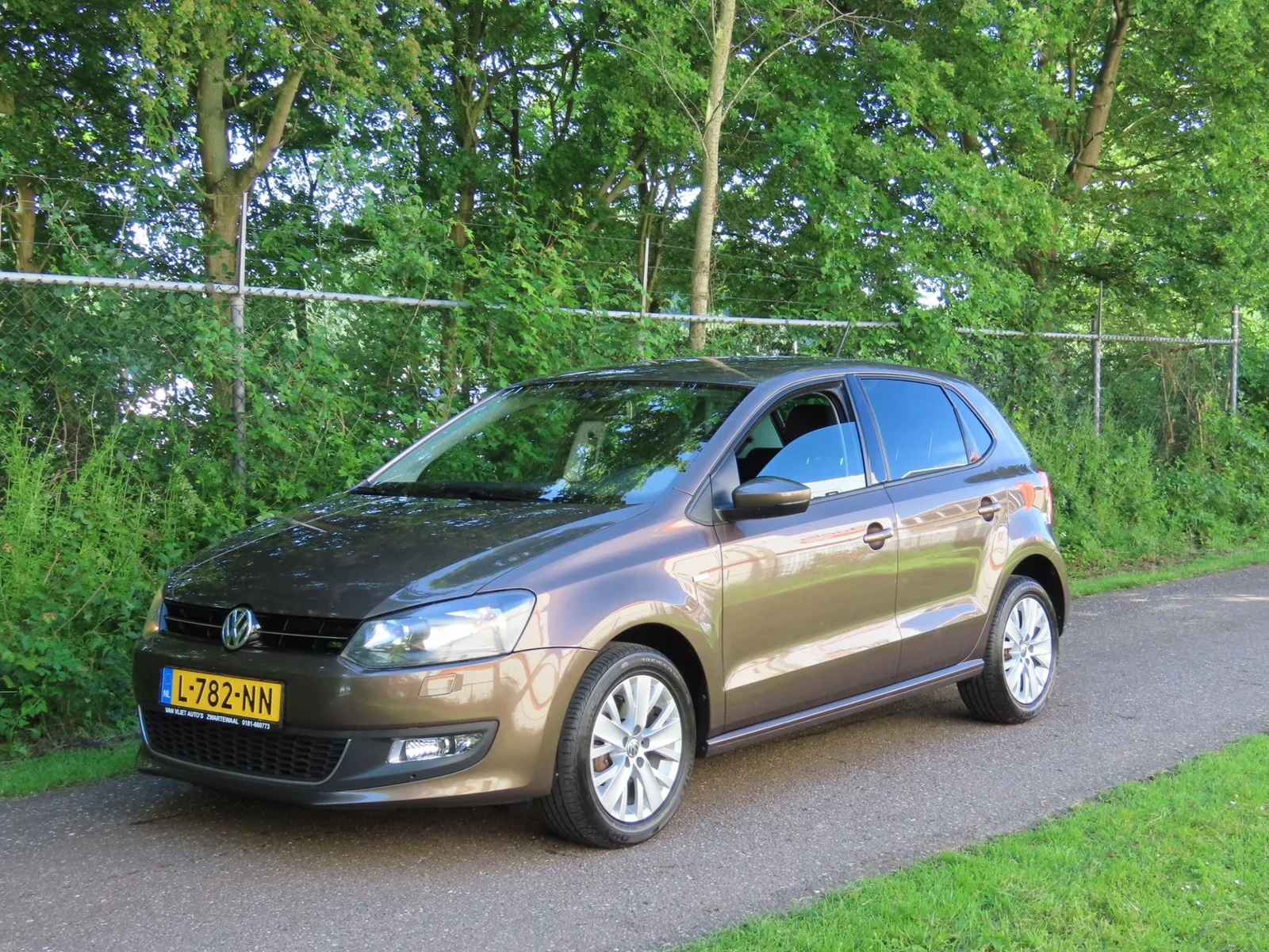 Volkswagen Polo (2013) — foto 1