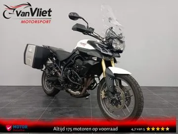 Triumph Tiger 800 (2014) — foto 1