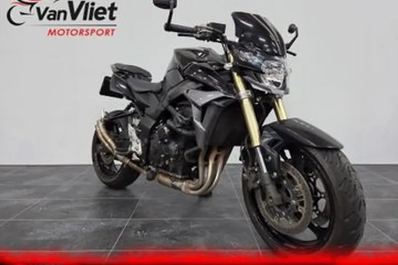 Suzuki GSR750 (2011)
