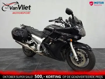 Yamaha FJR 1300 (2002) — foto 1