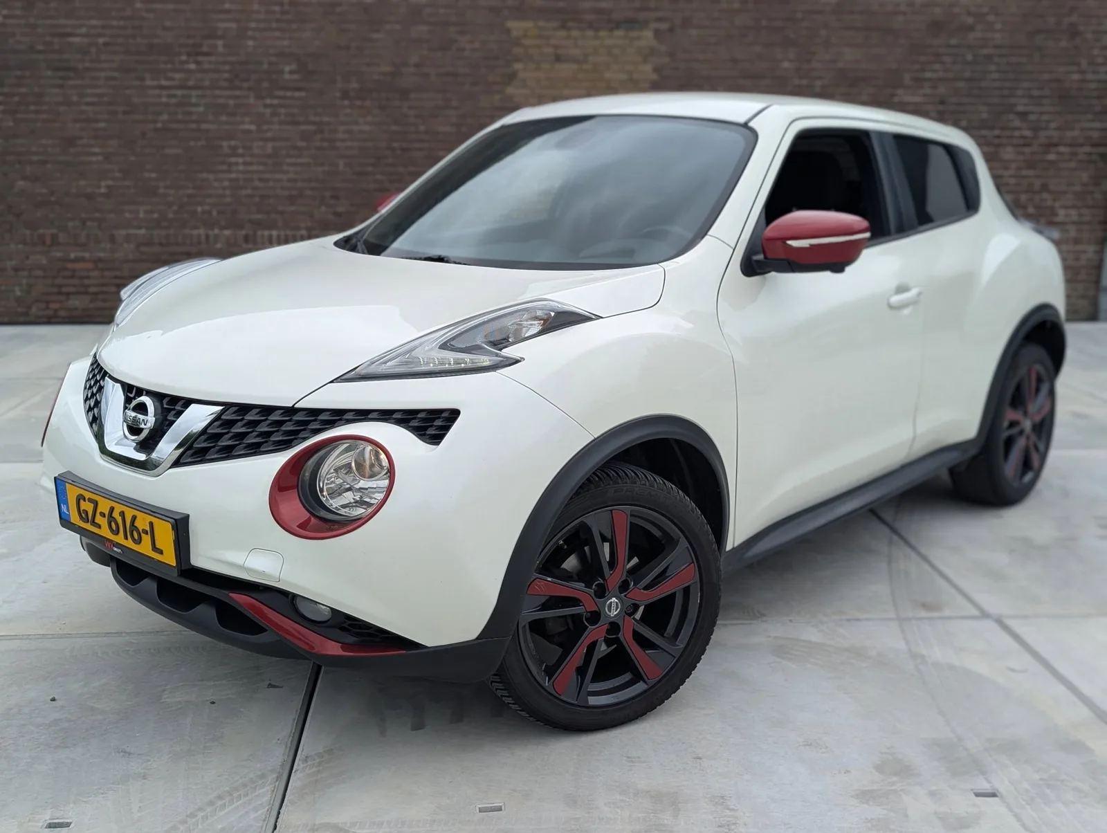 Nissan Juke (2015) — foto 1