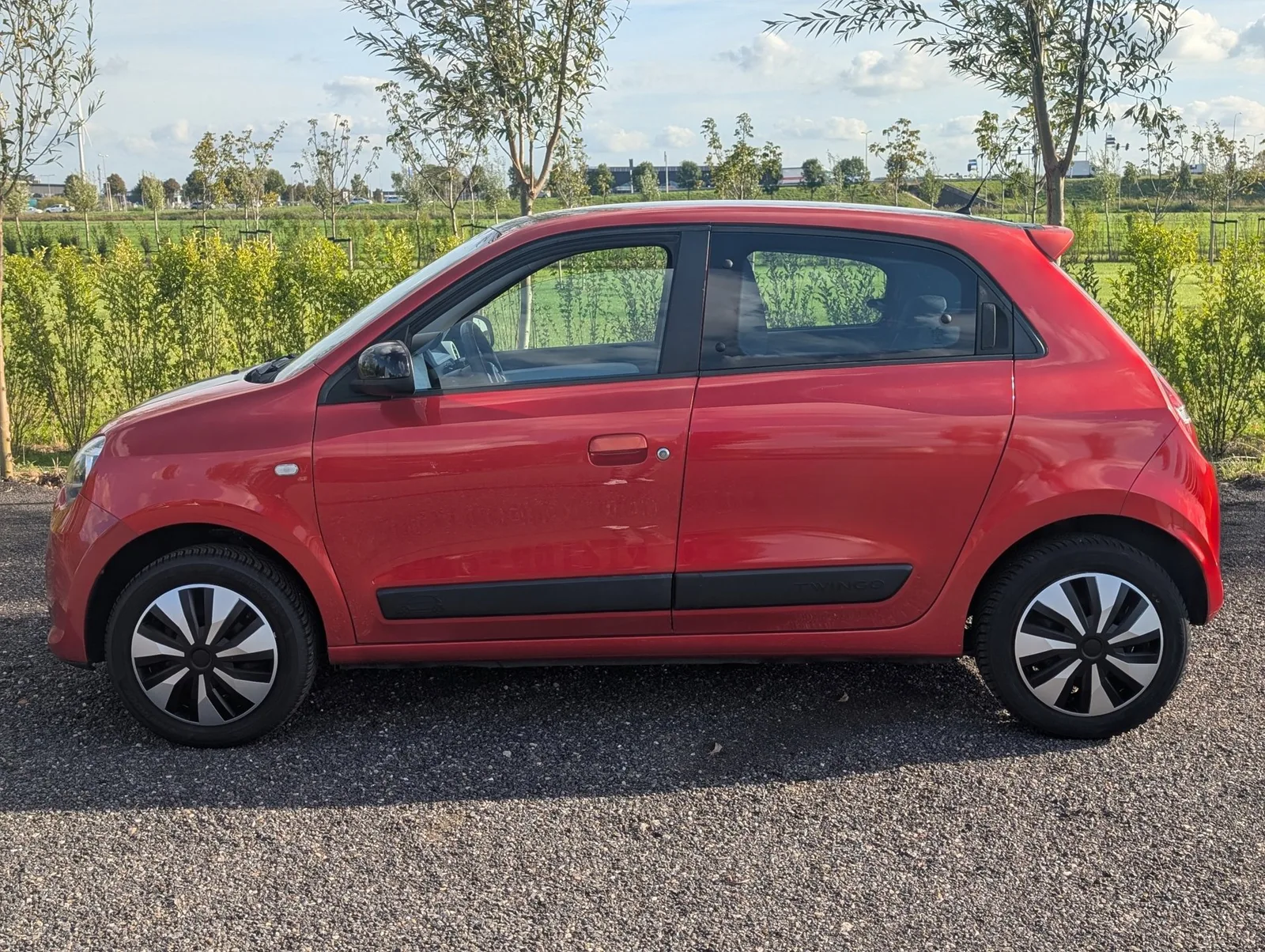 Renault Twingo (2015) — foto 1