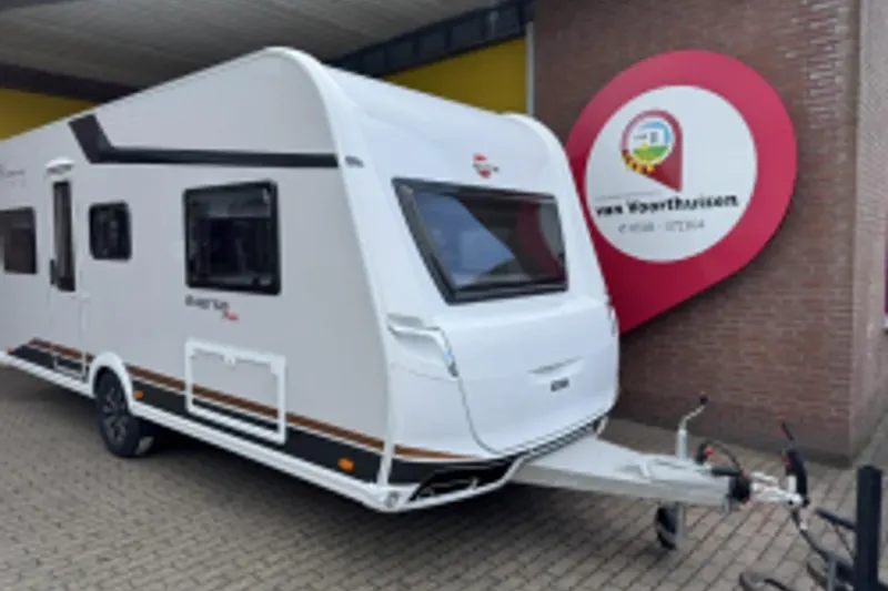 Bürstner Averso Plus (2025)