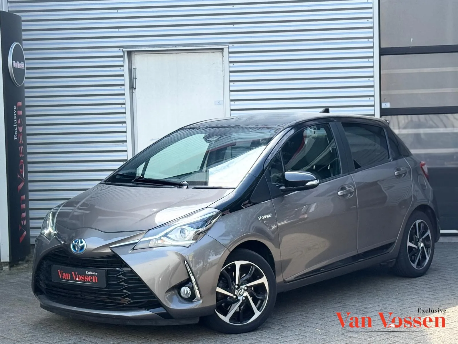 Toyota Yaris (2019) — foto 1