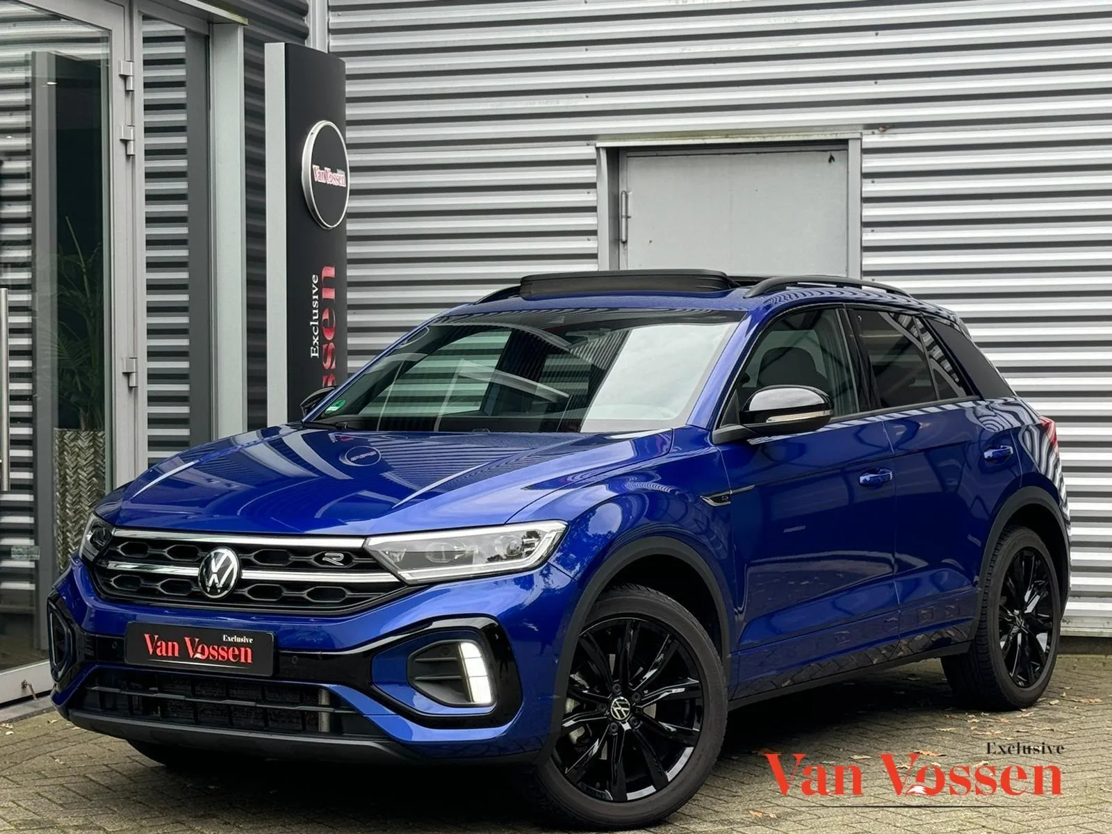 Volkswagen T-Roc (2024) — foto 1