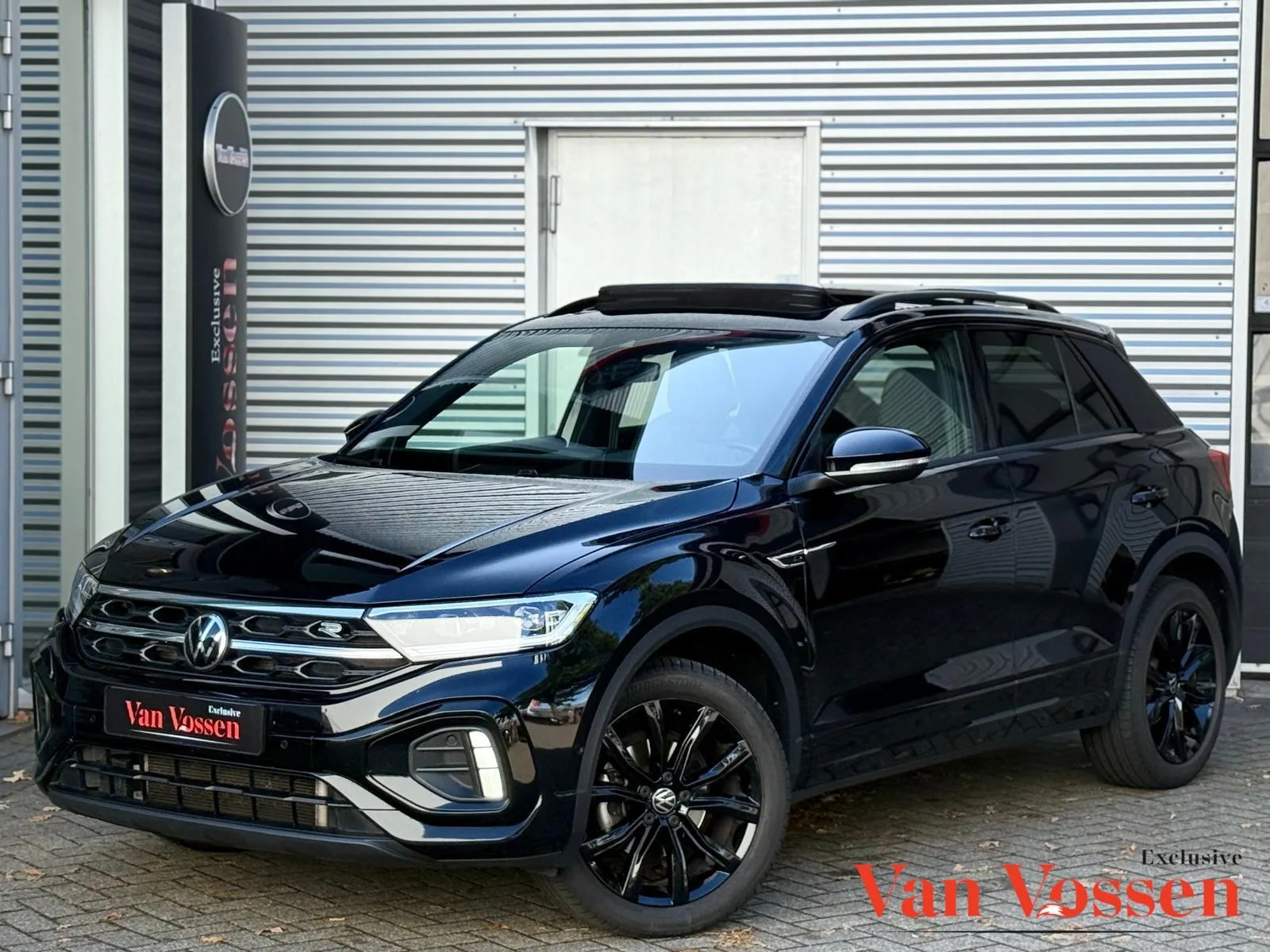 Volkswagen T-Roc (2024) — foto 1