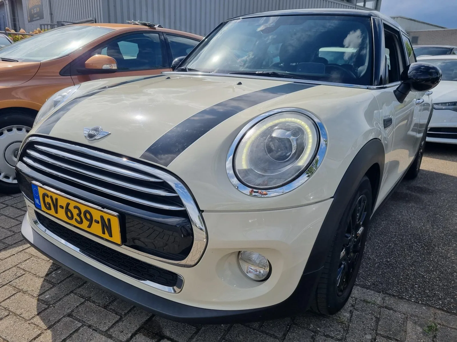 MINI Cooper (2015) — foto 1