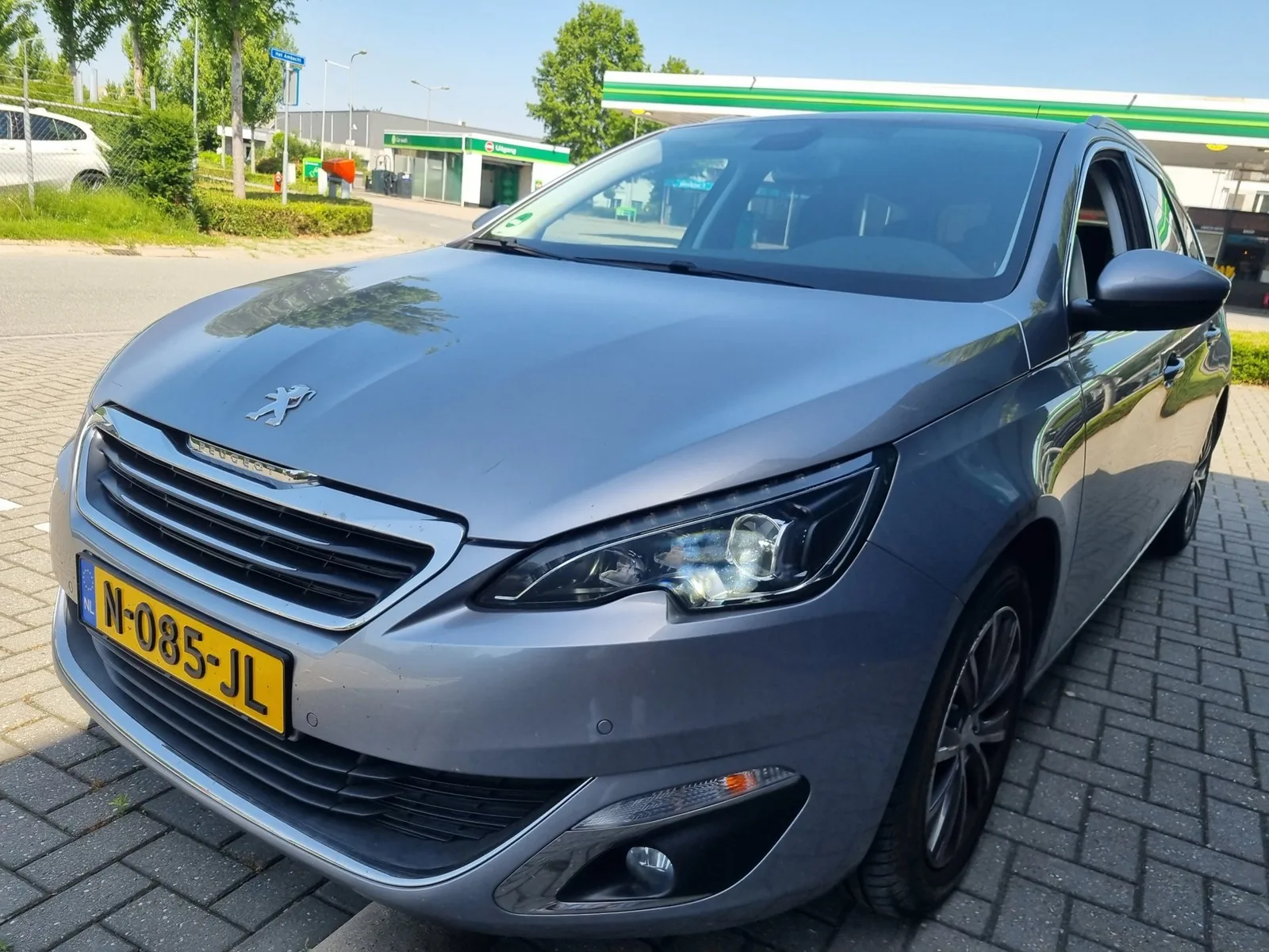 Peugeot 308 (2017) — foto 1