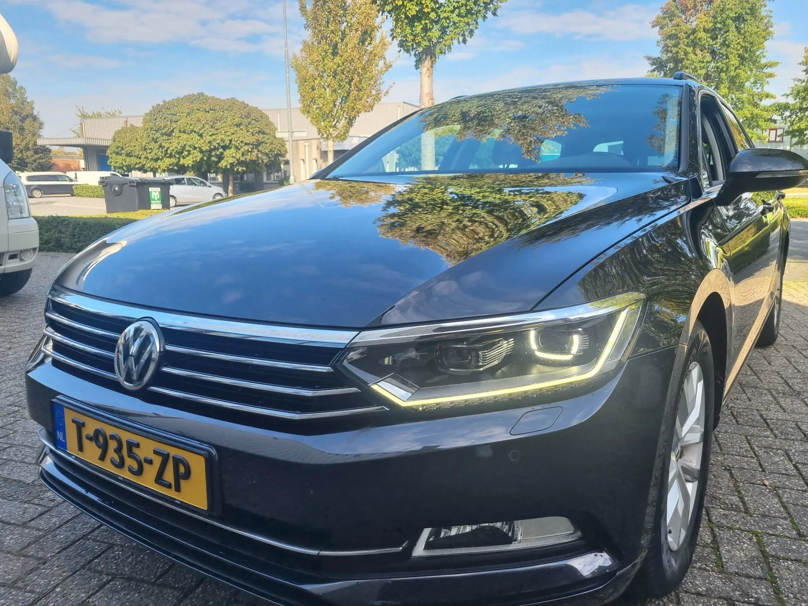 Volkswagen Passat (2015) — foto 1