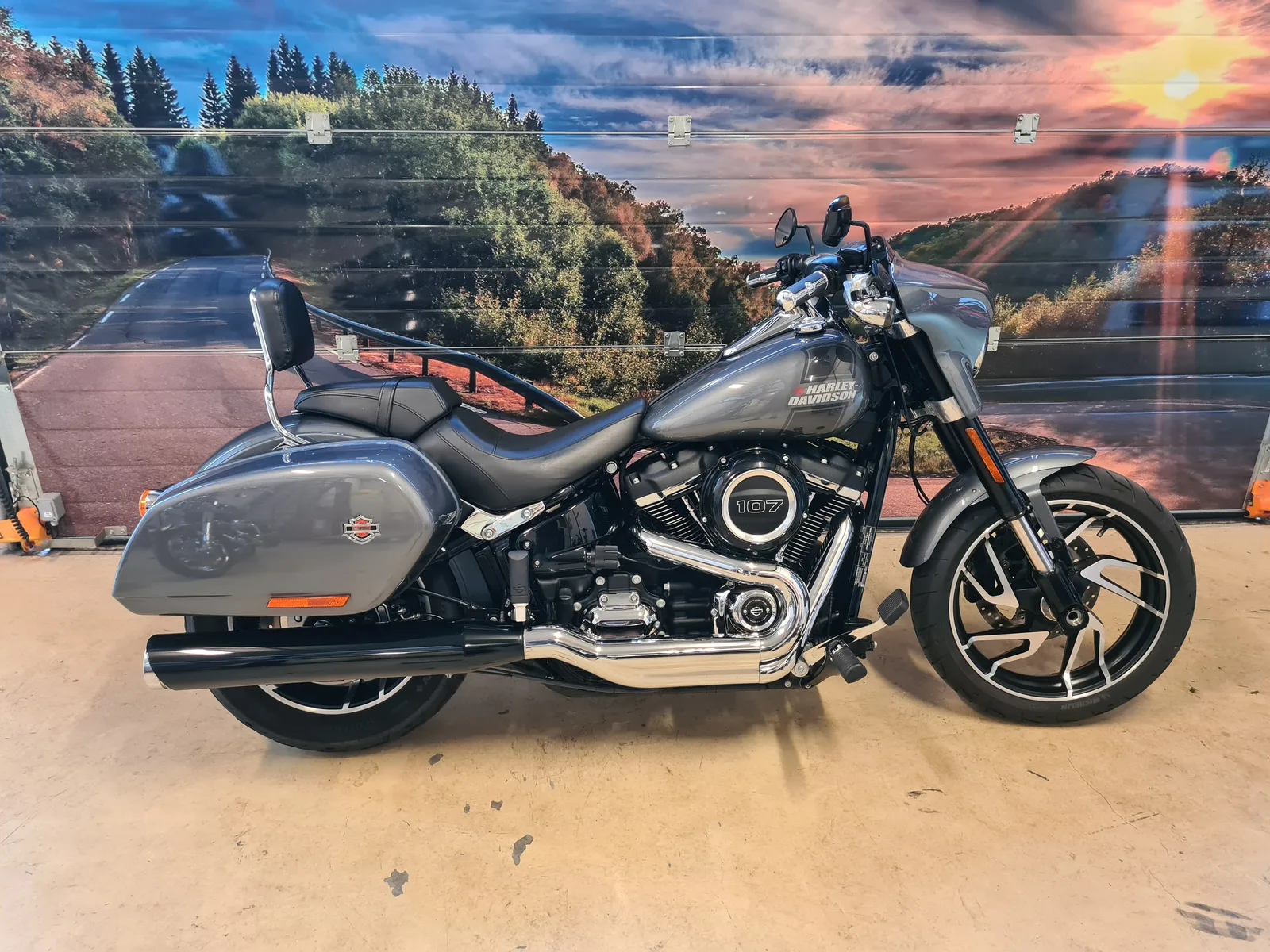 Harley-Davidson Sport Glide (2022) — foto 1