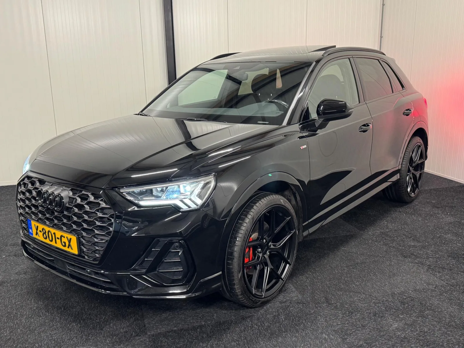 Audi Q3 (2022) — foto 1