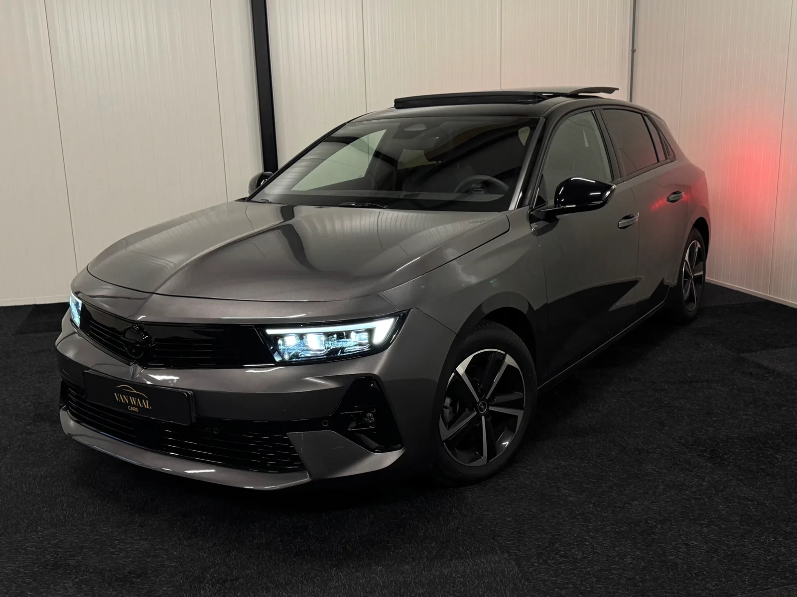 Opel Astra (2025) — foto 1
