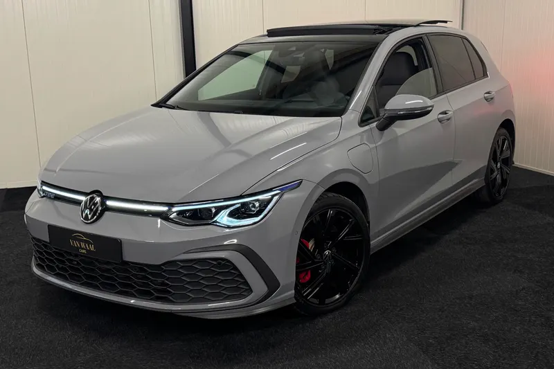 Volkswagen Golf (2022)