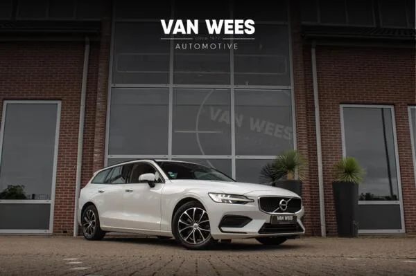 Volvo V60 (2022) — foto 1