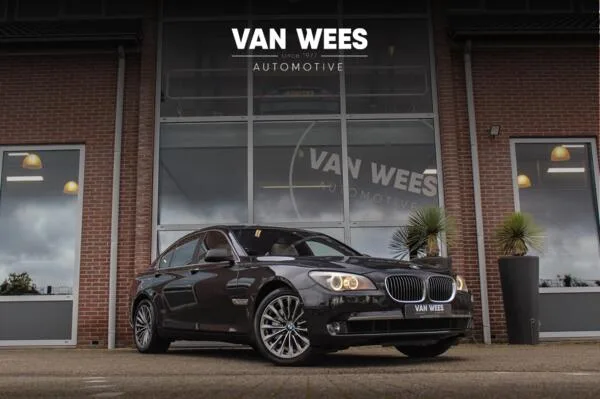 BMW 7-Serie (2012) — foto 1