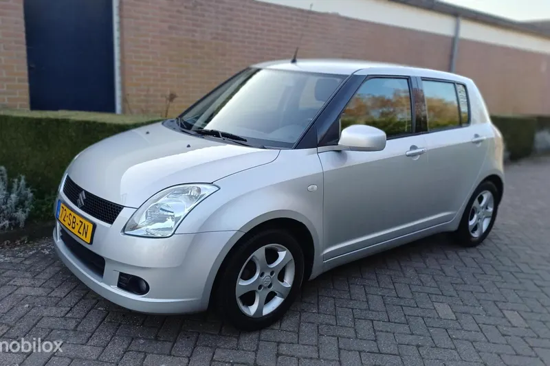 Suzuki Swift (2005)