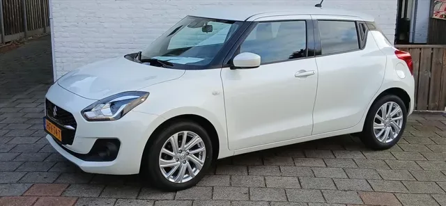 Suzuki Swift (2021) — foto 1