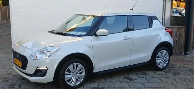 Suzuki Swift (2018) — foto 1