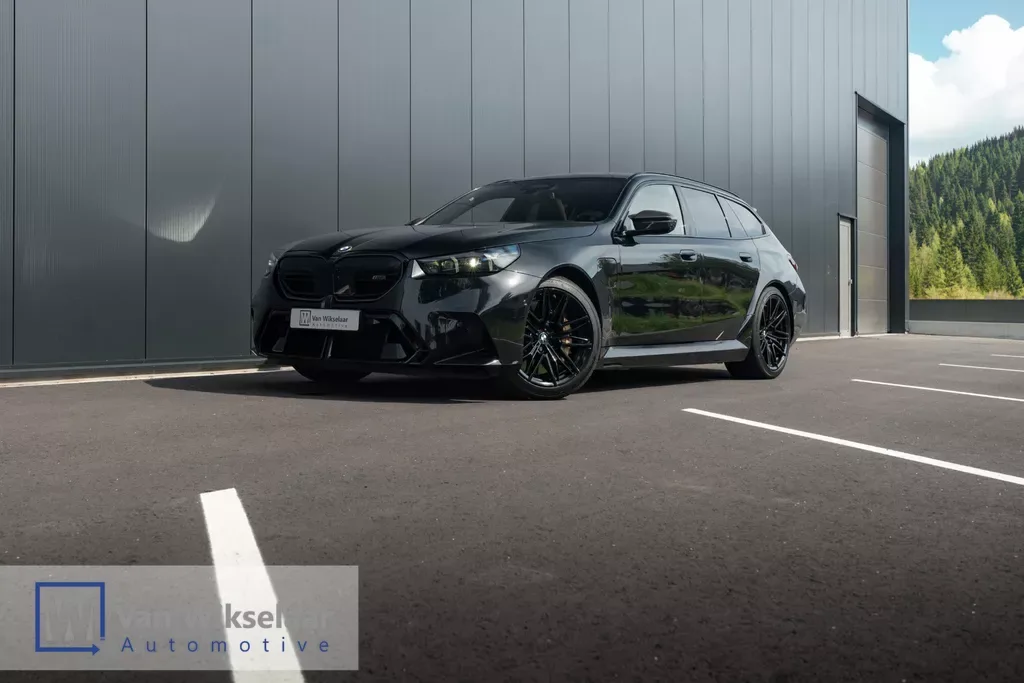 BMW M5 (2025) — foto 1