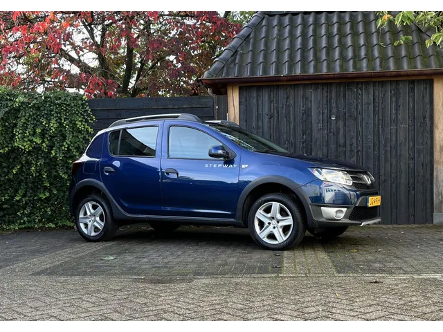 Dacia Sandero (2016) — foto 1