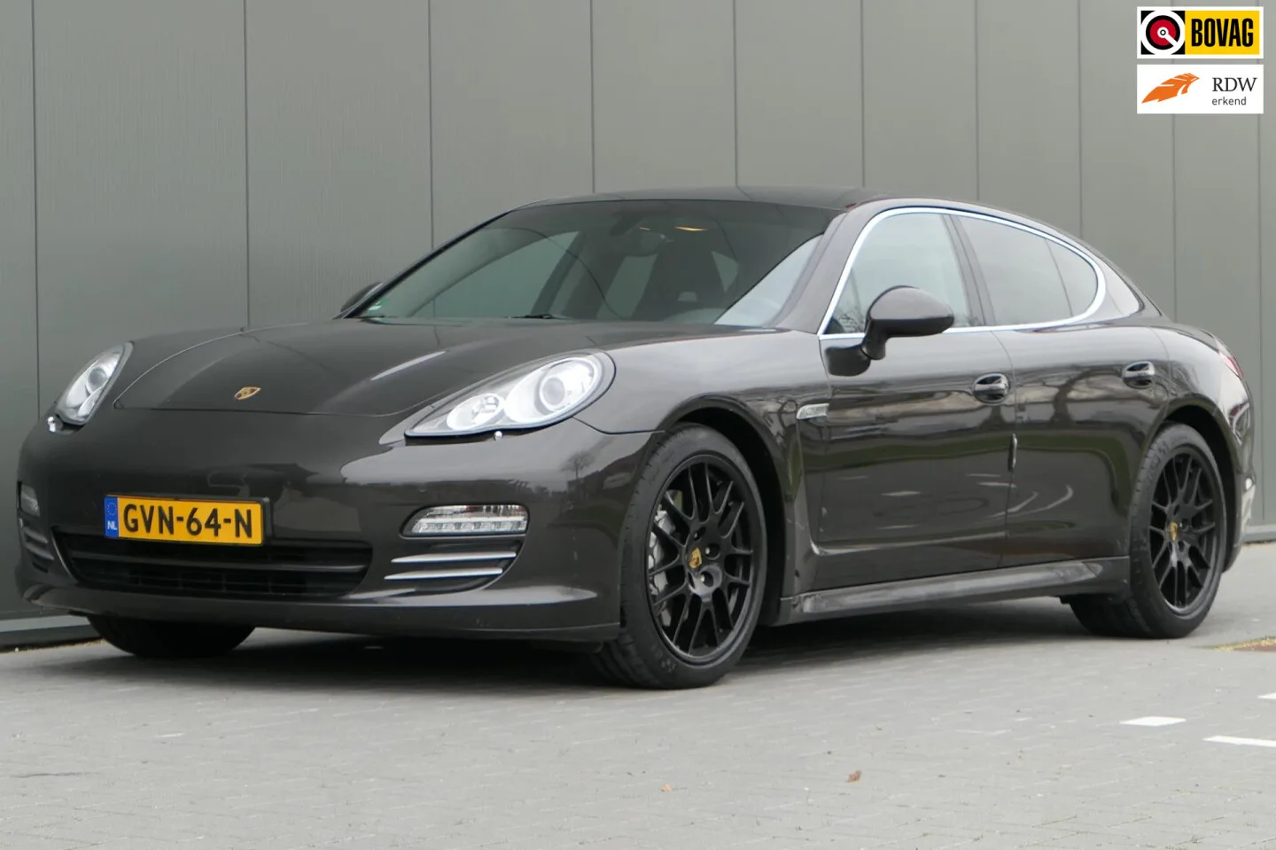Porsche Panamera (2010) — foto 1