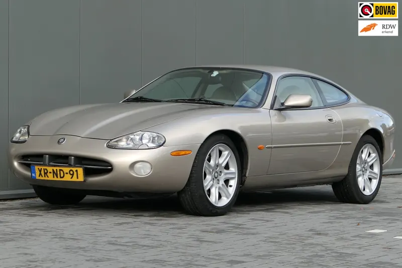 Jaguar XK (1997)